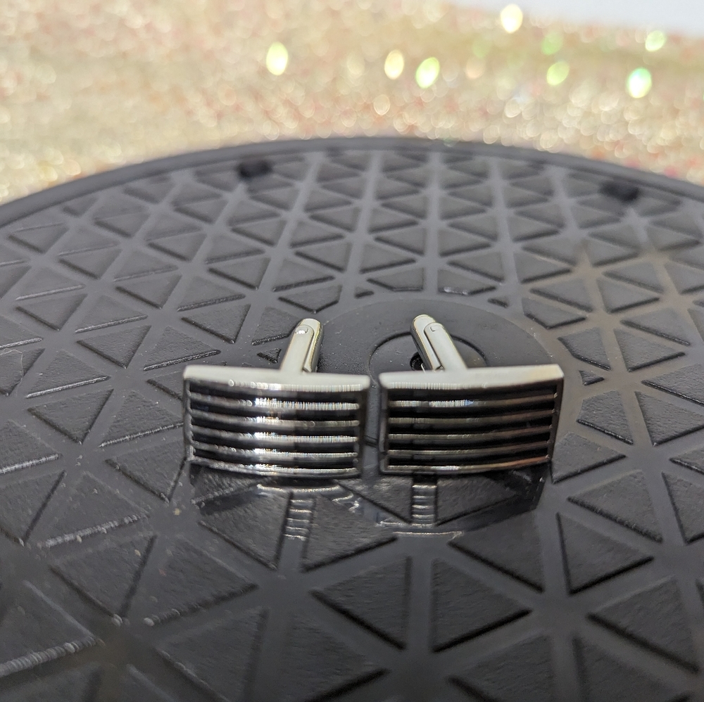 Cufflinks
